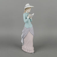 LLADRO Figurine - Reading 5000M