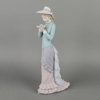 LLADRO Figurine - Reading 5000M