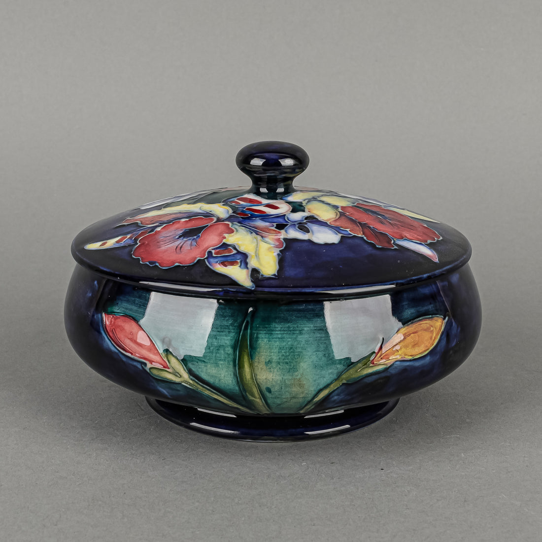 MOORCROFT Orchid Blue Ground Round Covered Bowl