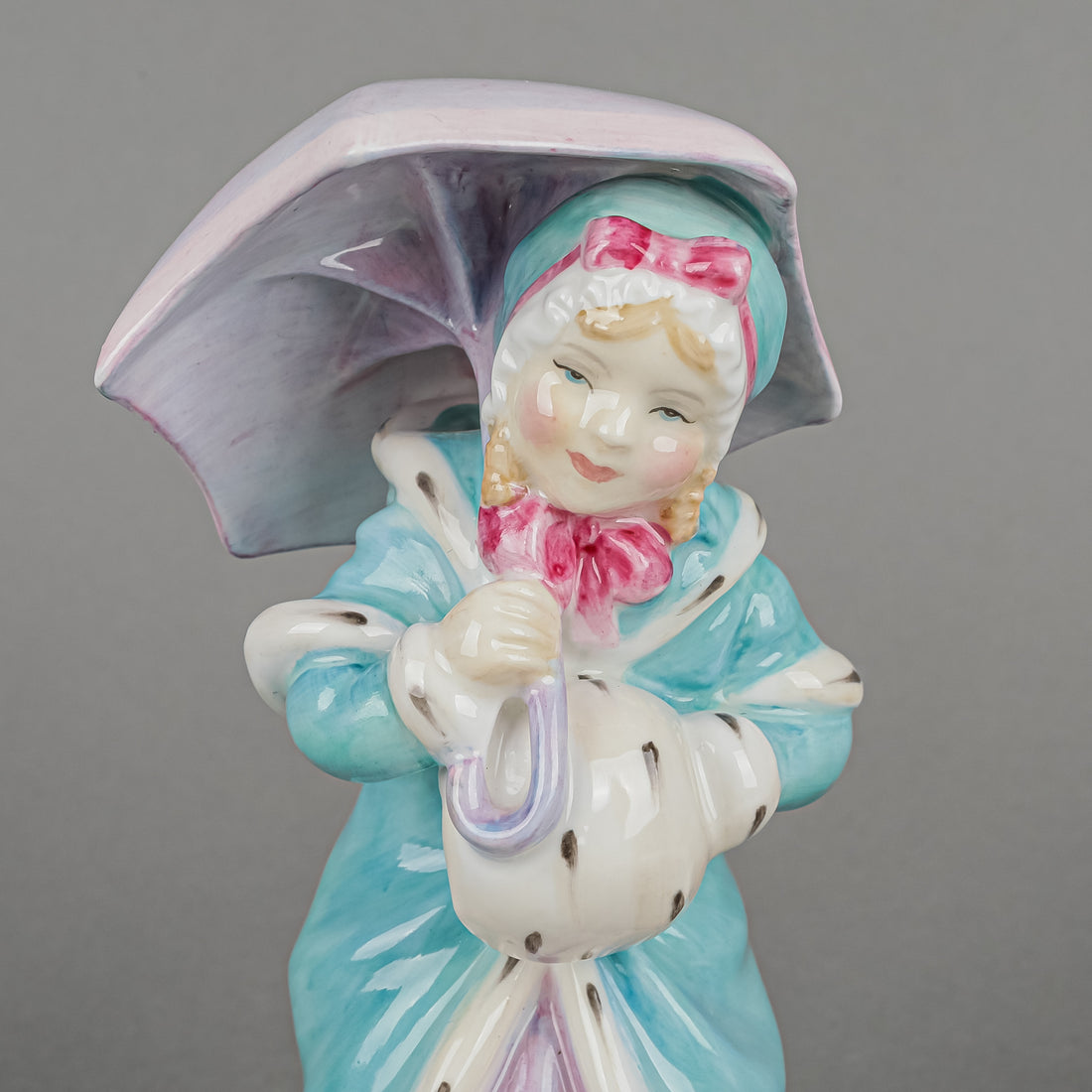 ROYAL DOULTON Figurine Miss Muffet HN 1937