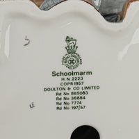 ROYAL DOULTON Figurine Schoolmarm HN 2223