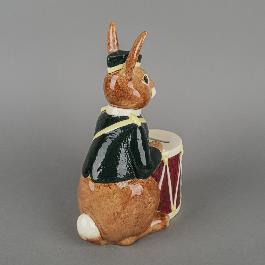 ROYAL DOULTON Bunnykins Bunnybank D6615B Coin Bank