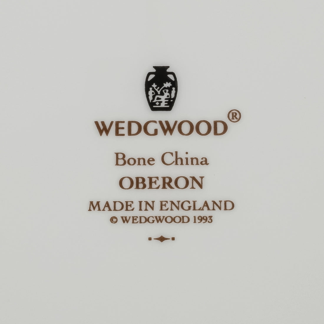 WEDGWOOD Oberon 3 Place Settings - 15 Pieces