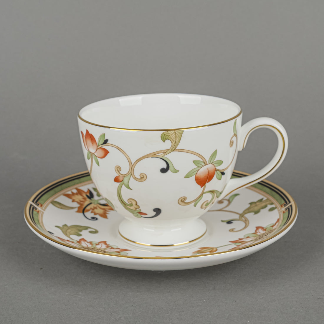 WEDGWOOD Oberon 3 Place Settings - 15 Pieces