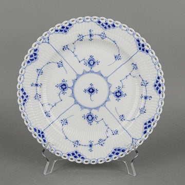 ROYAL COPENHAGEN Blue Fluted Full Lace Dinner Plate 1084