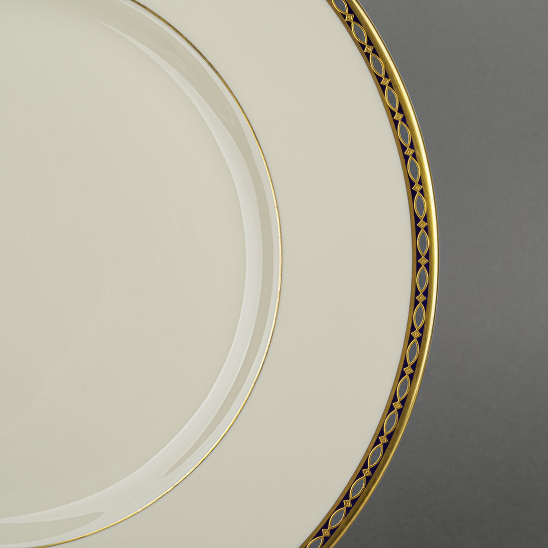 MINTON St James 12 Place Settings