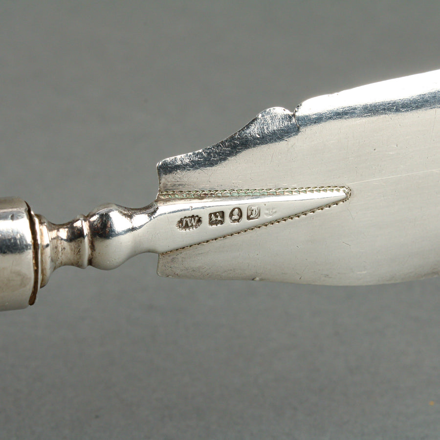 JOSEPH WILLMORE & CO. Sterling Silver Butter Curler with Mother-of-Pearl Handle
