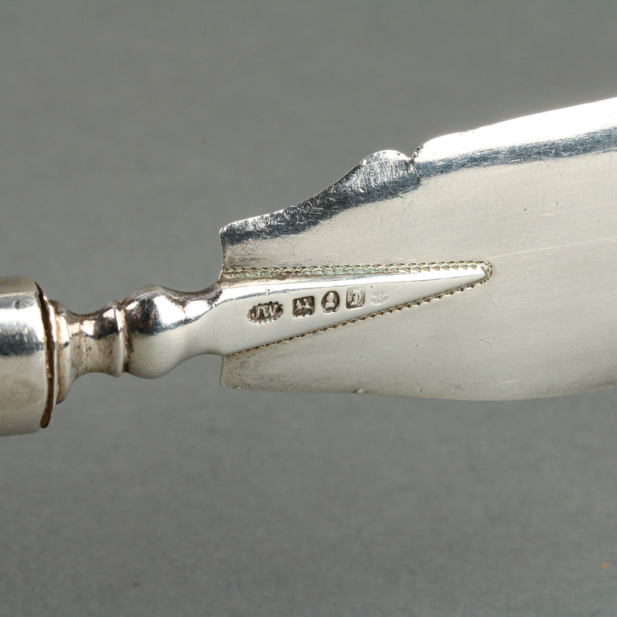 JOSEPH WILLMORE & CO. Sterling Silver Butter Curler with Mother-of-Pearl Handle
