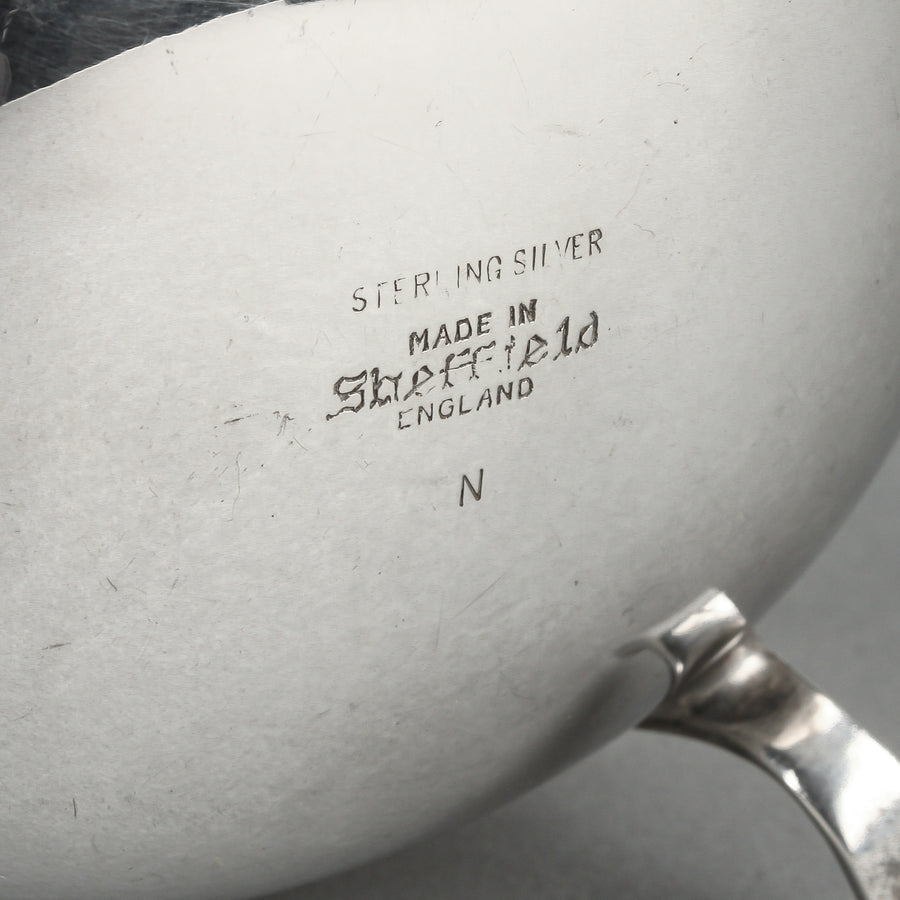 VINERS LTD. Sterling Silver Footed Sauce Boat