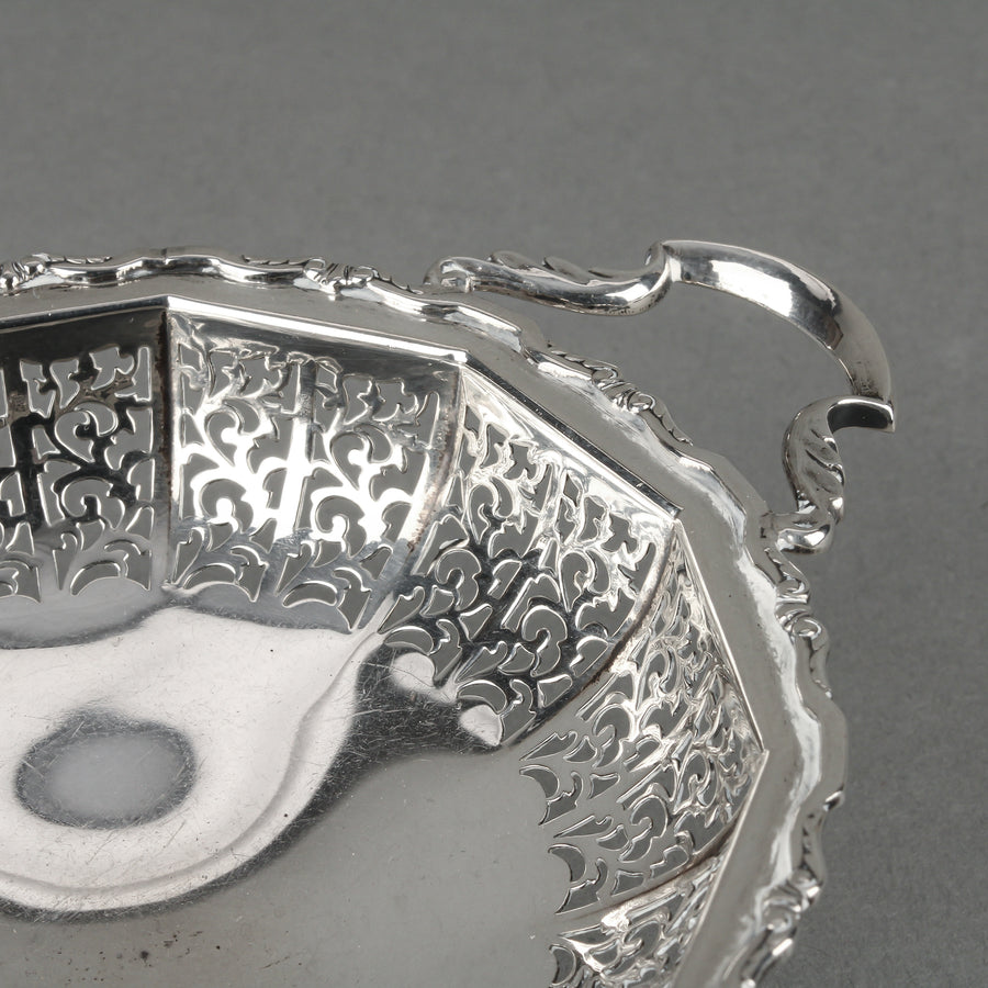 WILLIAM SUCKLING LTD. Sterling Silver Pierced Footed Dish with Handle