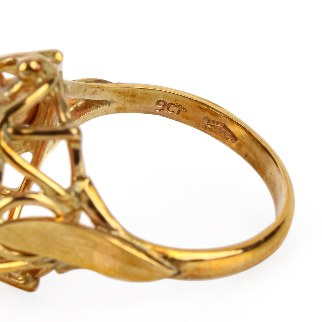 9K Yellow Gold Oval Sapphire & Diamond Ring