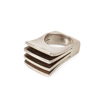 AURAN KULTASEPPÄ Pekka Piekäinen Flared Modernist Sterling Ring