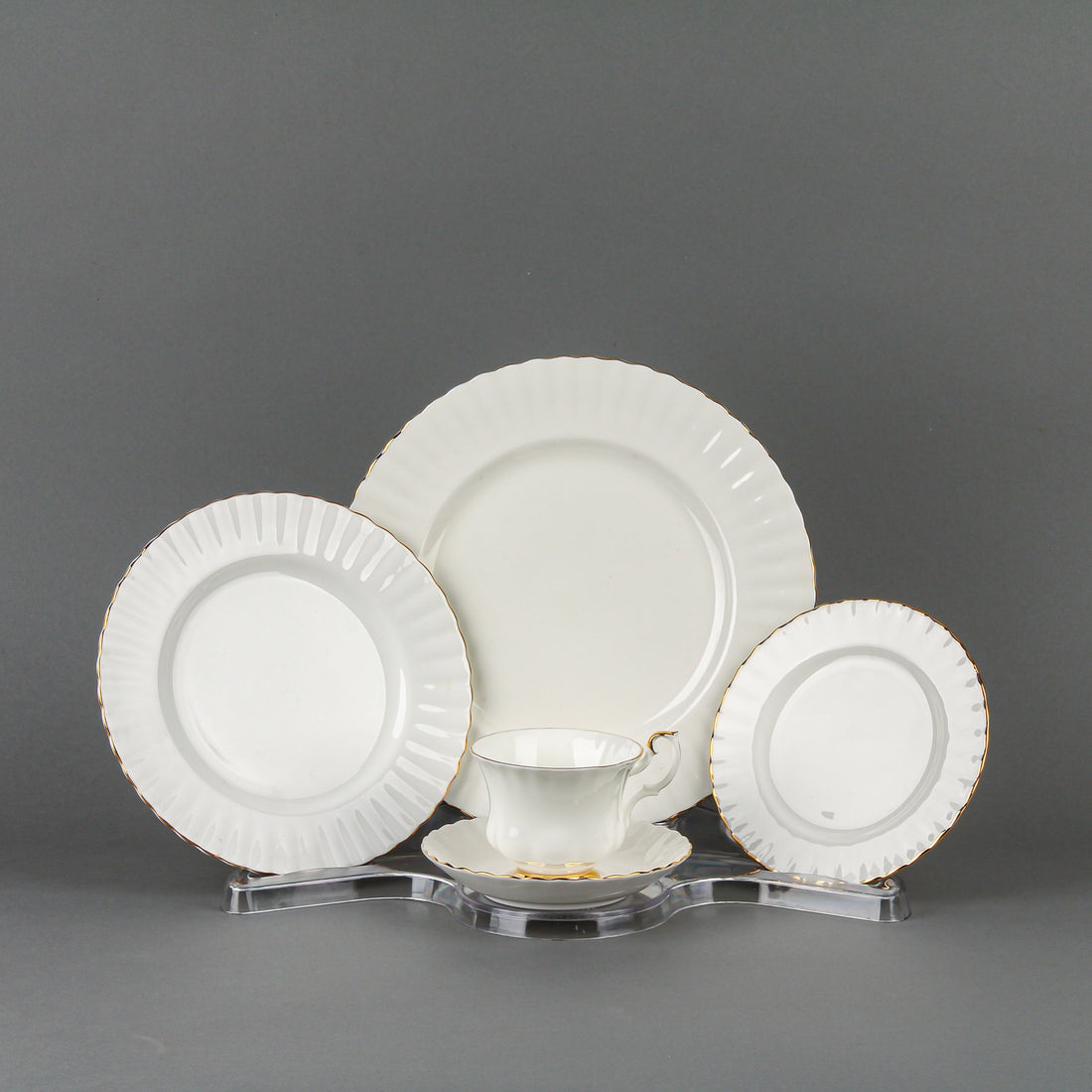 ROYAL ALBERT Val D'or 4 Place Settings