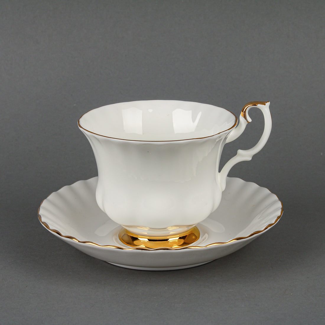 ROYAL ALBERT Val D'or 4 Place Settings