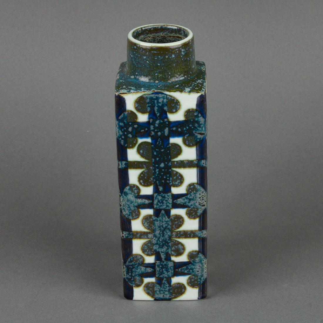 ROYAL COPENHAGEN Nils Thorsson Aluminia Faience Baca Vase 711/3455