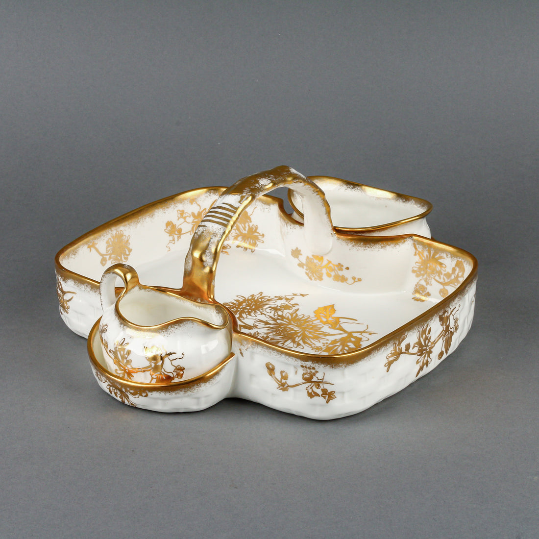 HAMMERSLEY Chrysanthemum Berry Server