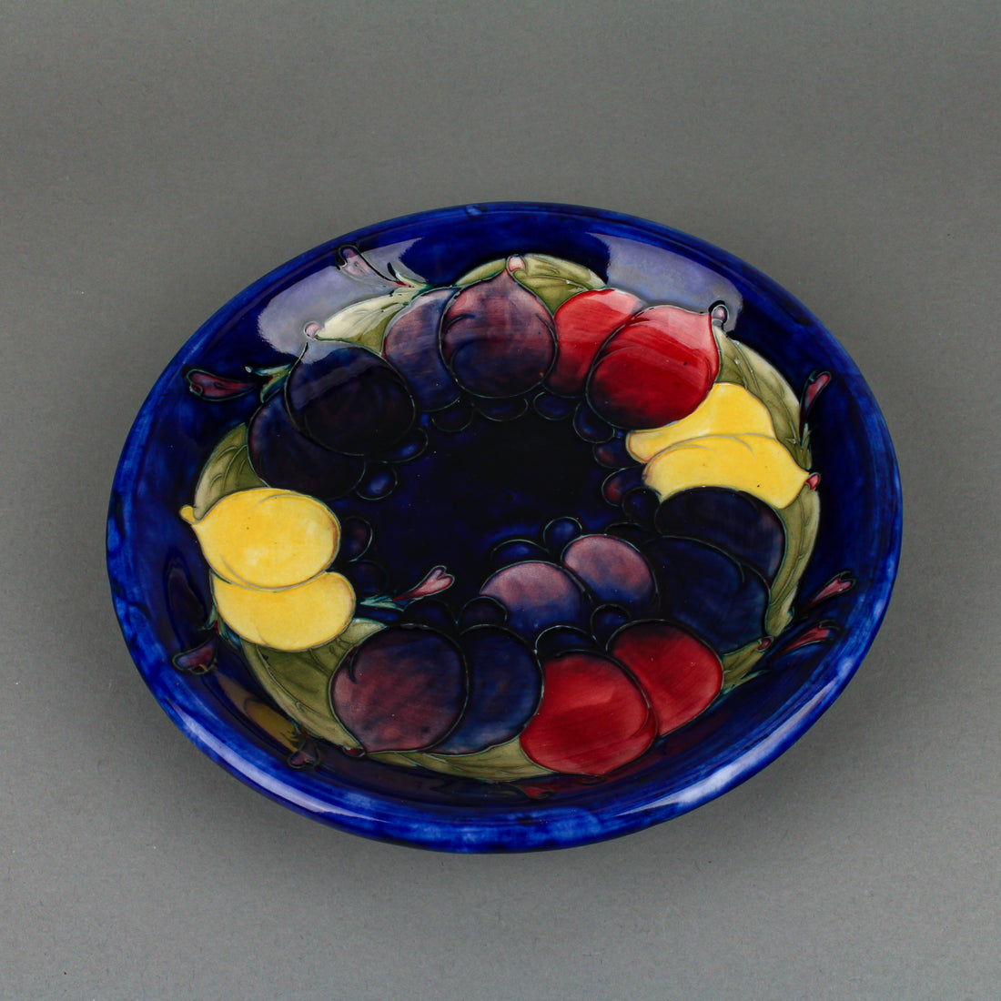MOORCROFT Cobalt Plum Dish/Plate