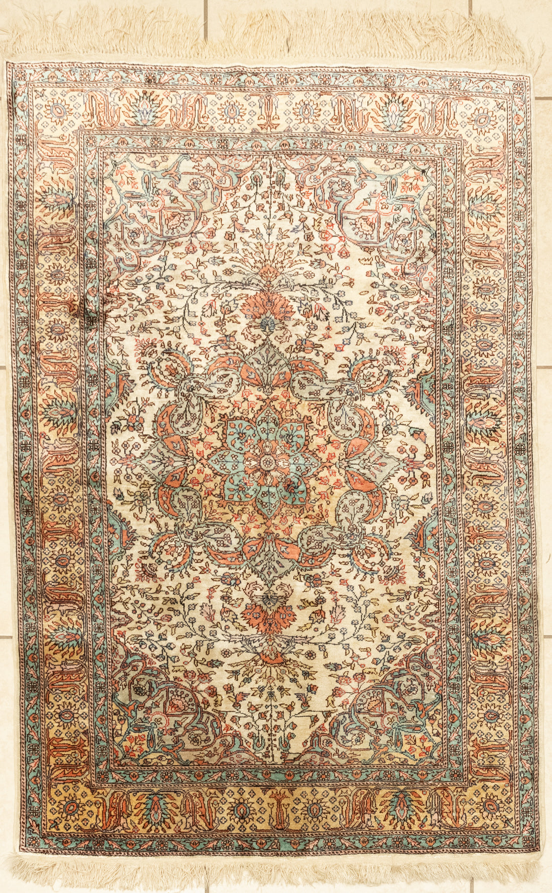 Cotton Silk Blend Rug 4'8" x 3'