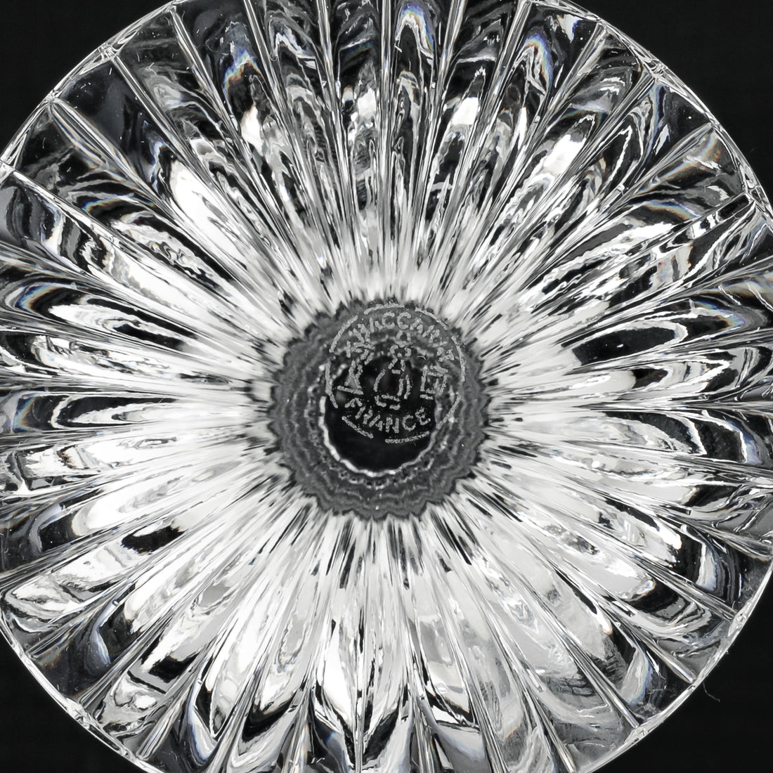 BACCARAT Messena Wine Glass