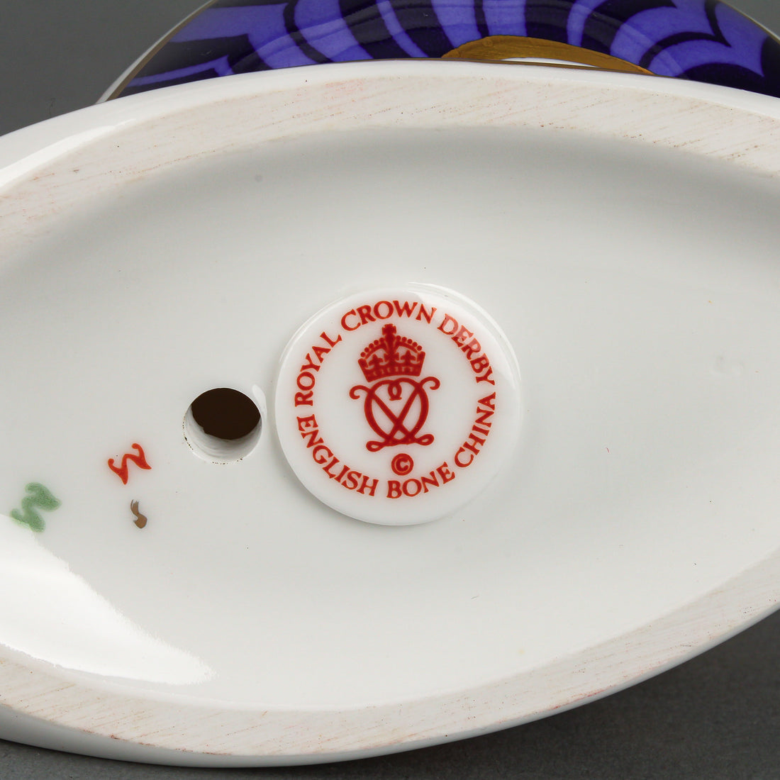 ROYAL CROWN DERBY Snail Paperweight