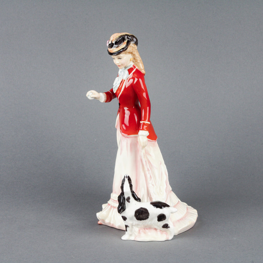 ROYAL DOULTON Sarah HN 3384 Figurine