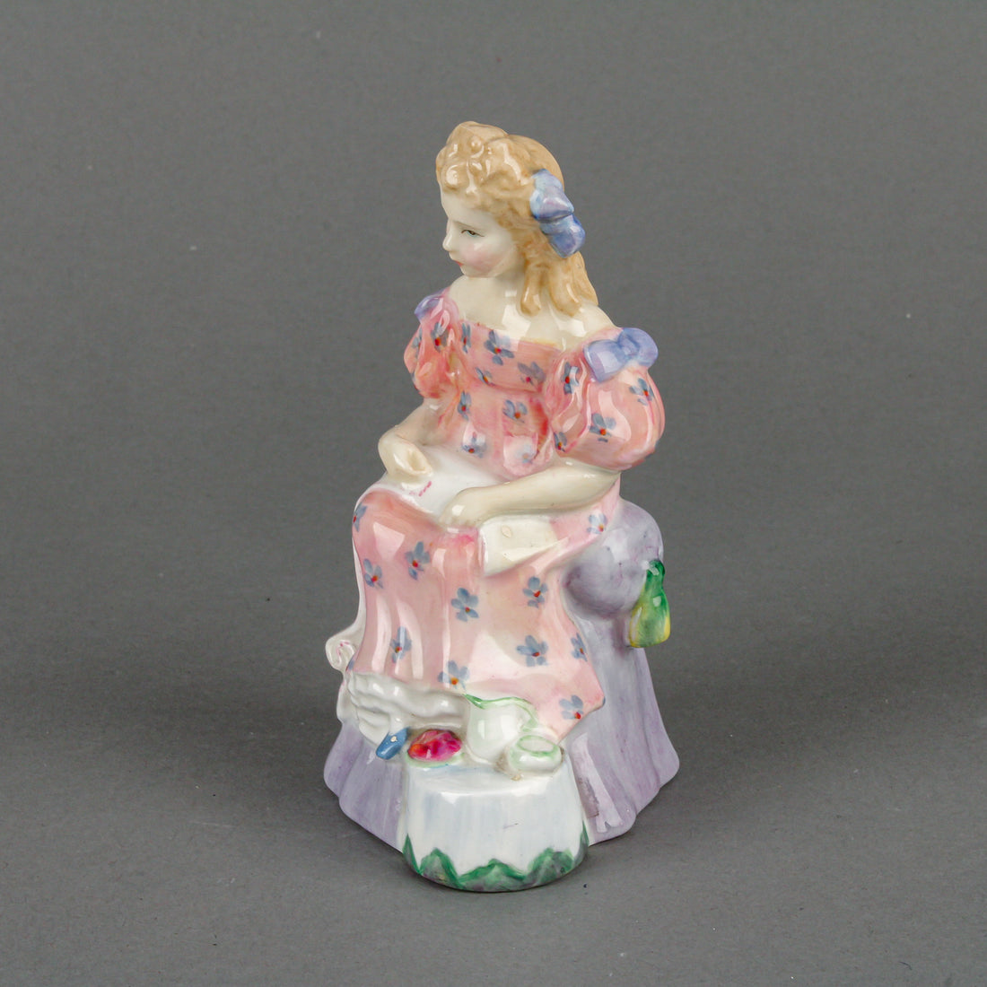 ROYAL DOULTON Figurine Curly Locks HN 2049