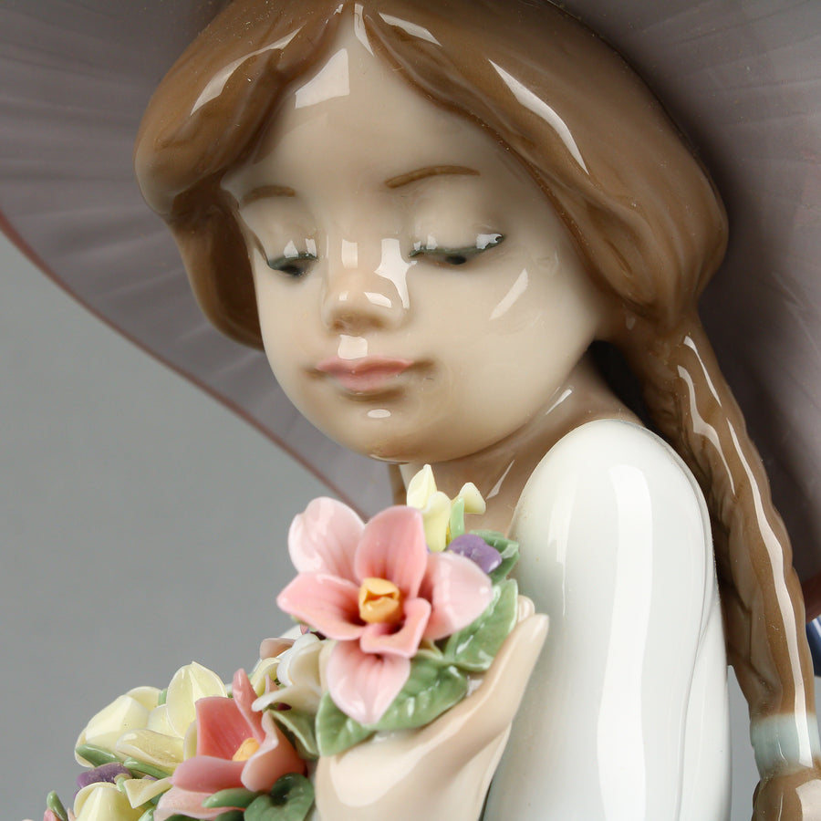 LLADRÓ Fragrant Bouquet 5862 Figurine