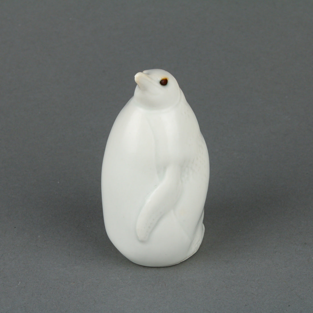 ROYAL COPENHAGEN White Penguin 3003 Figurine