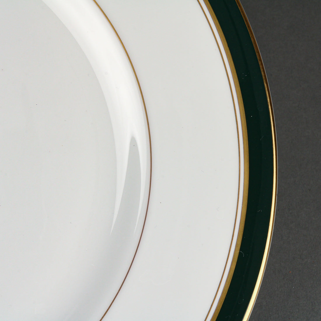 ROYAL WORCESTER Howard - 12 Place Settings +