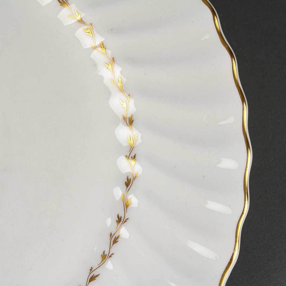 ROYAL DOULTON Adrian - 9 Place Settings +