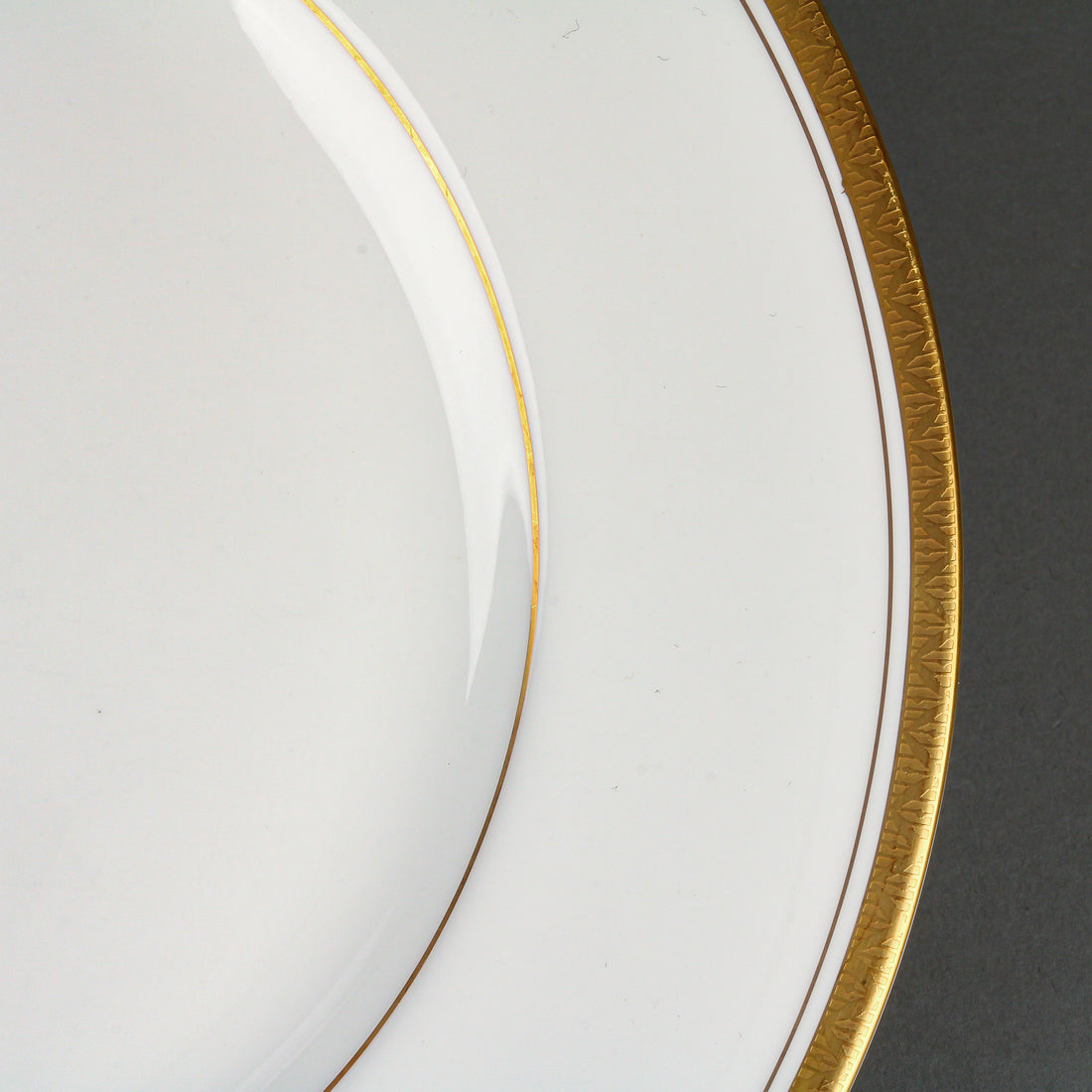 ROYAL WORCESTER Empire - 8 Place Settings +