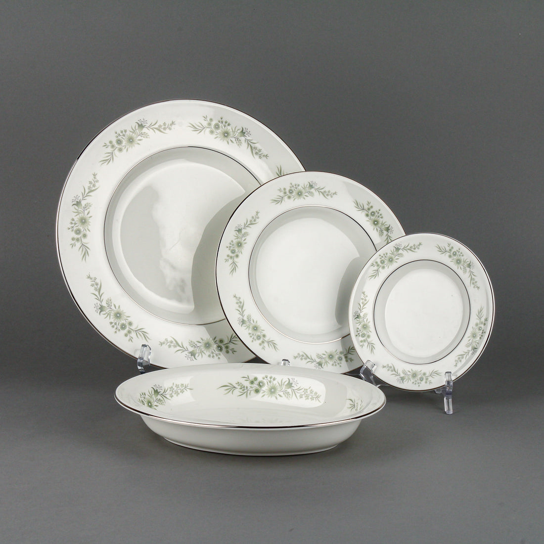 WEDGWOOD Westbury - 20 Pieces