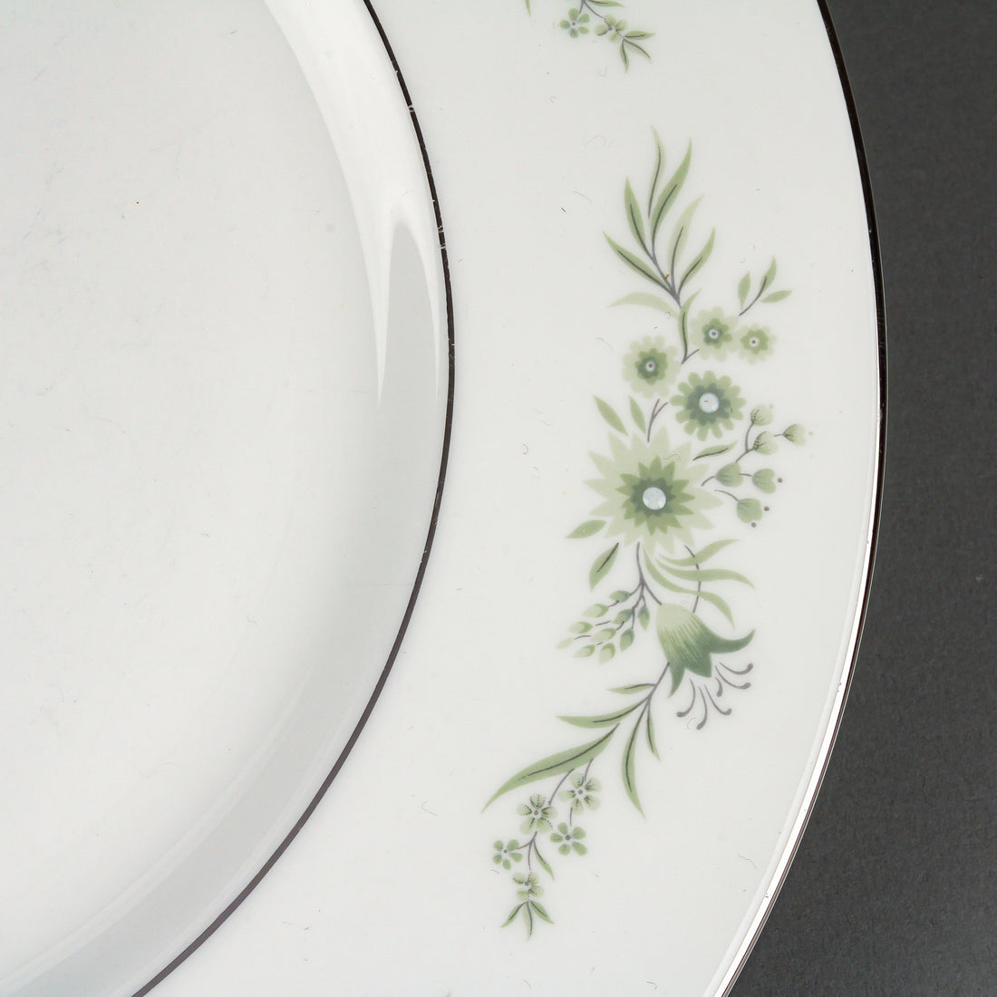 WEDGWOOD Westbury - 20 Pieces