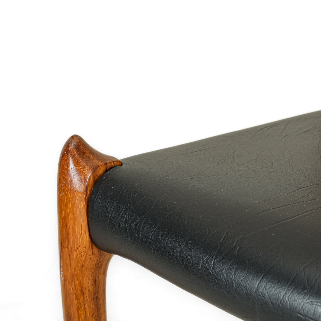 MOLLER Model 78 Walnut Side Chairs with Black Leather Set of 4