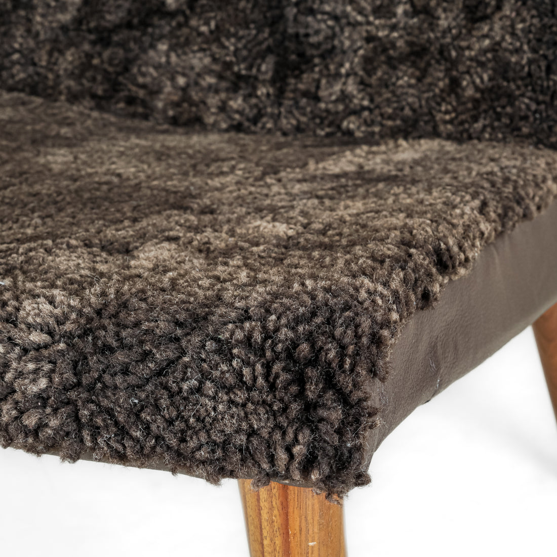 KEBE Nordi Lamb Chair