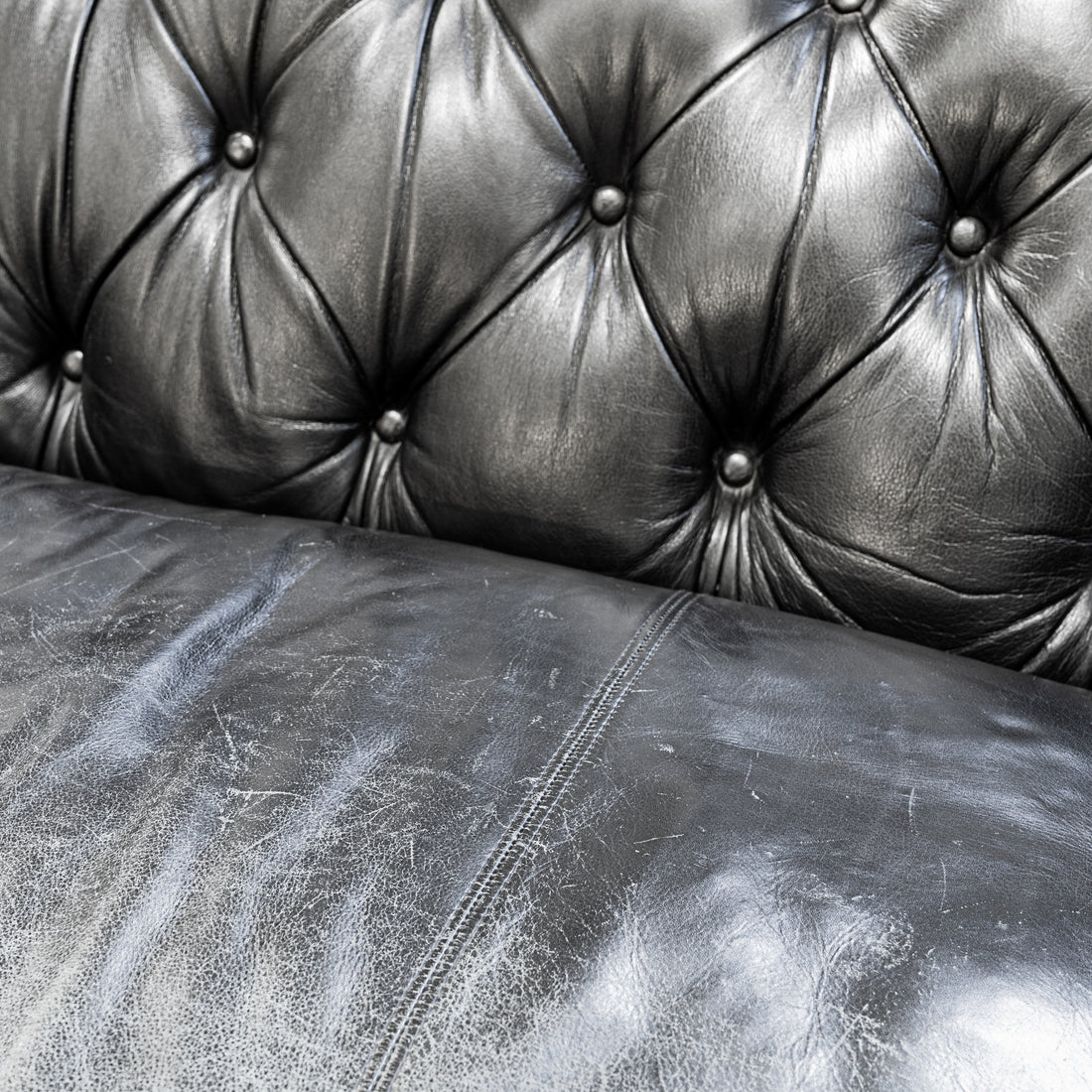 DIVIANI Black Leather Tufted Sofa