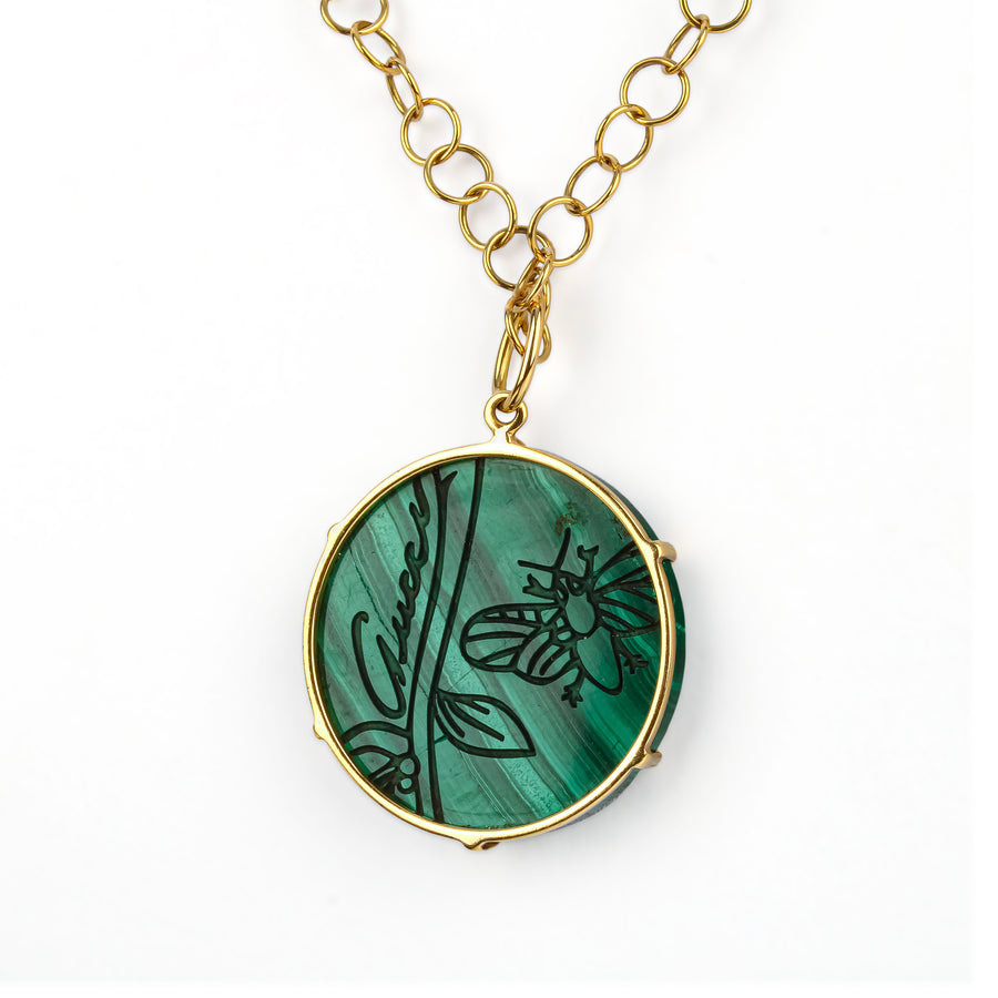 GUCCI 18K Yellow Gold Carved Round Malachite Pendant Necklace