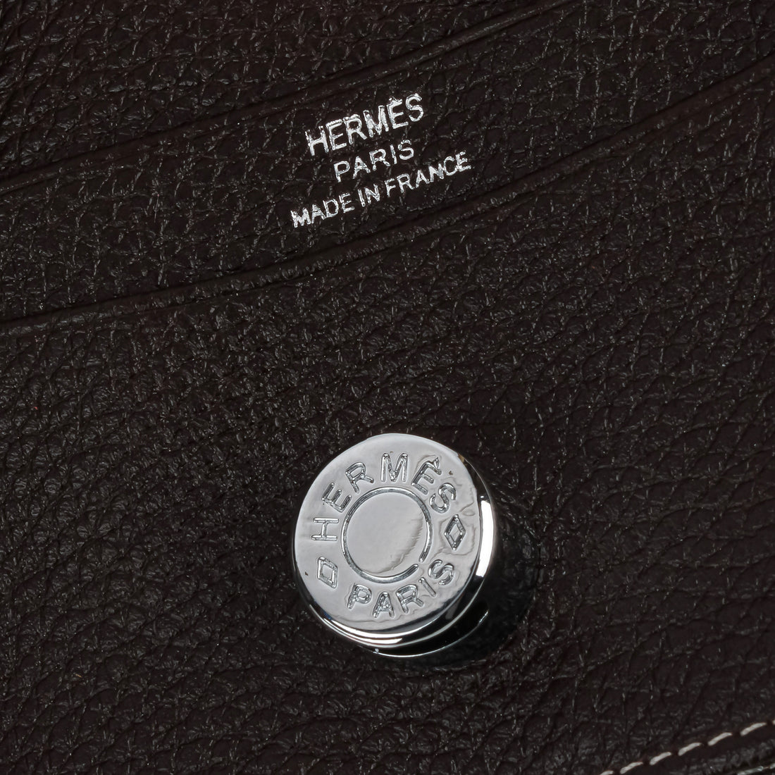 HERMÈS Dogon Card Holder - Brown Pebbled Leather