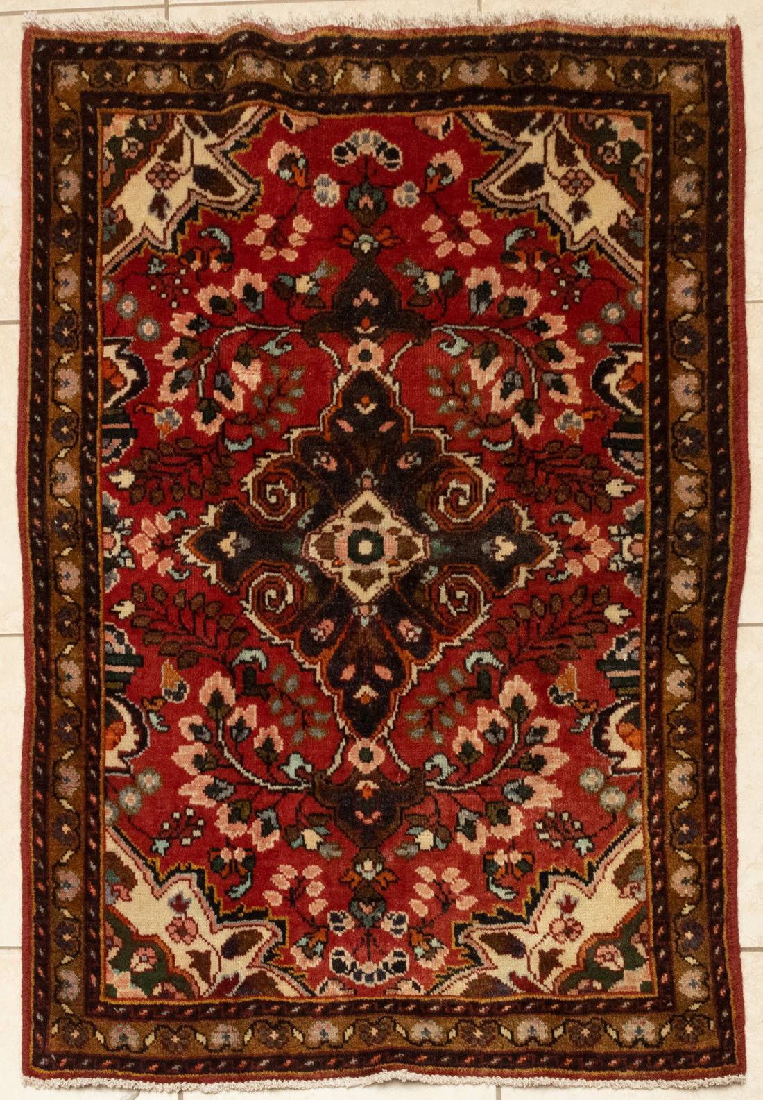 Hand-Knotted Wool Sienna Rug 5'10" x 3'4"
