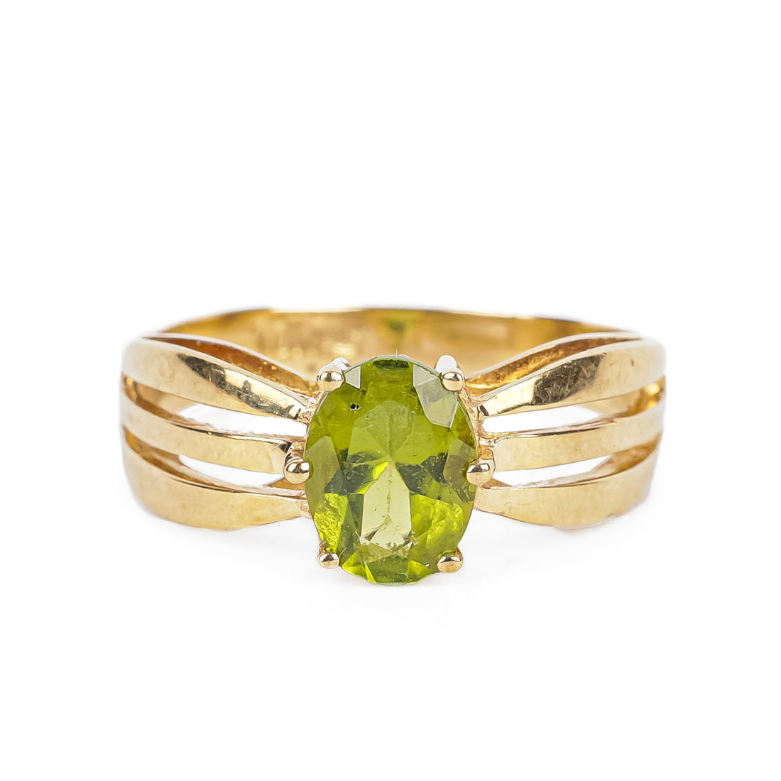 10K Yellow Gold Oval Peridot Ring