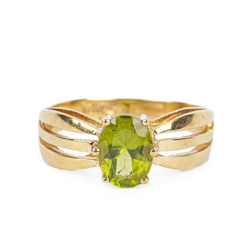 10K Yellow Gold Oval Peridot Ring