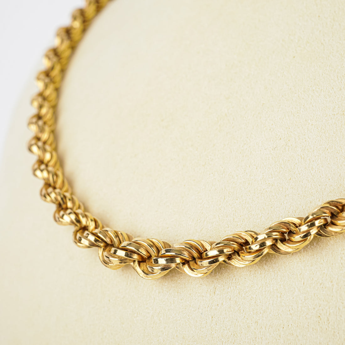 18K Yellow Gold Graduated Rope Chain