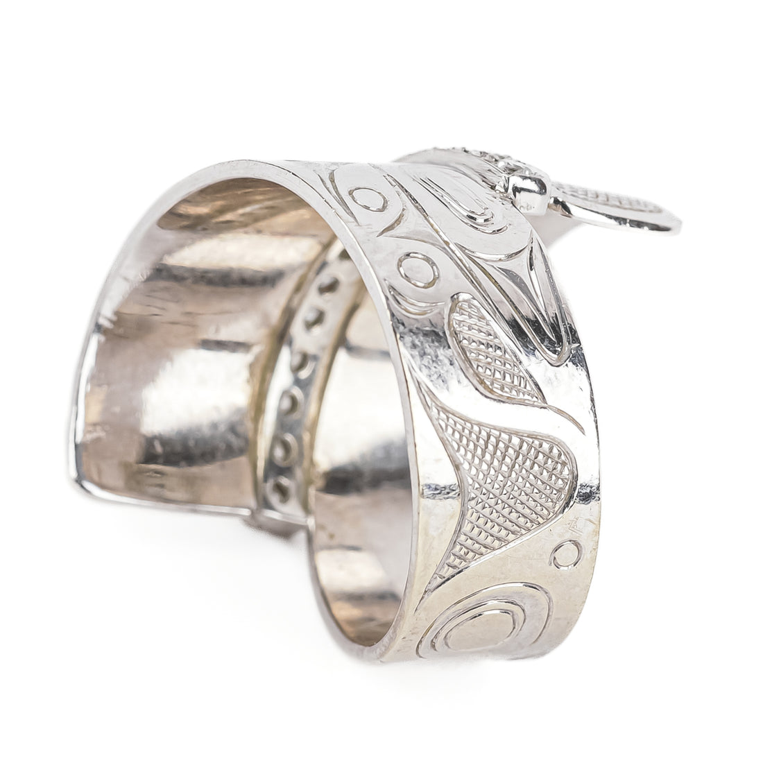 14K White Gold Diamond Chased Bypass Haida Ring