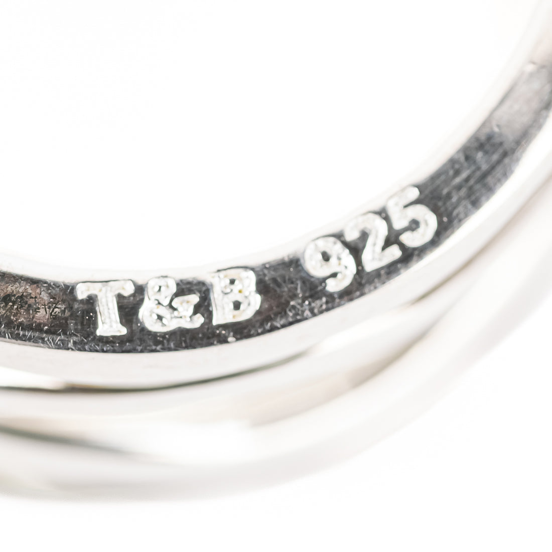 THISTLE & BEE Sterling Wavy Band Ring