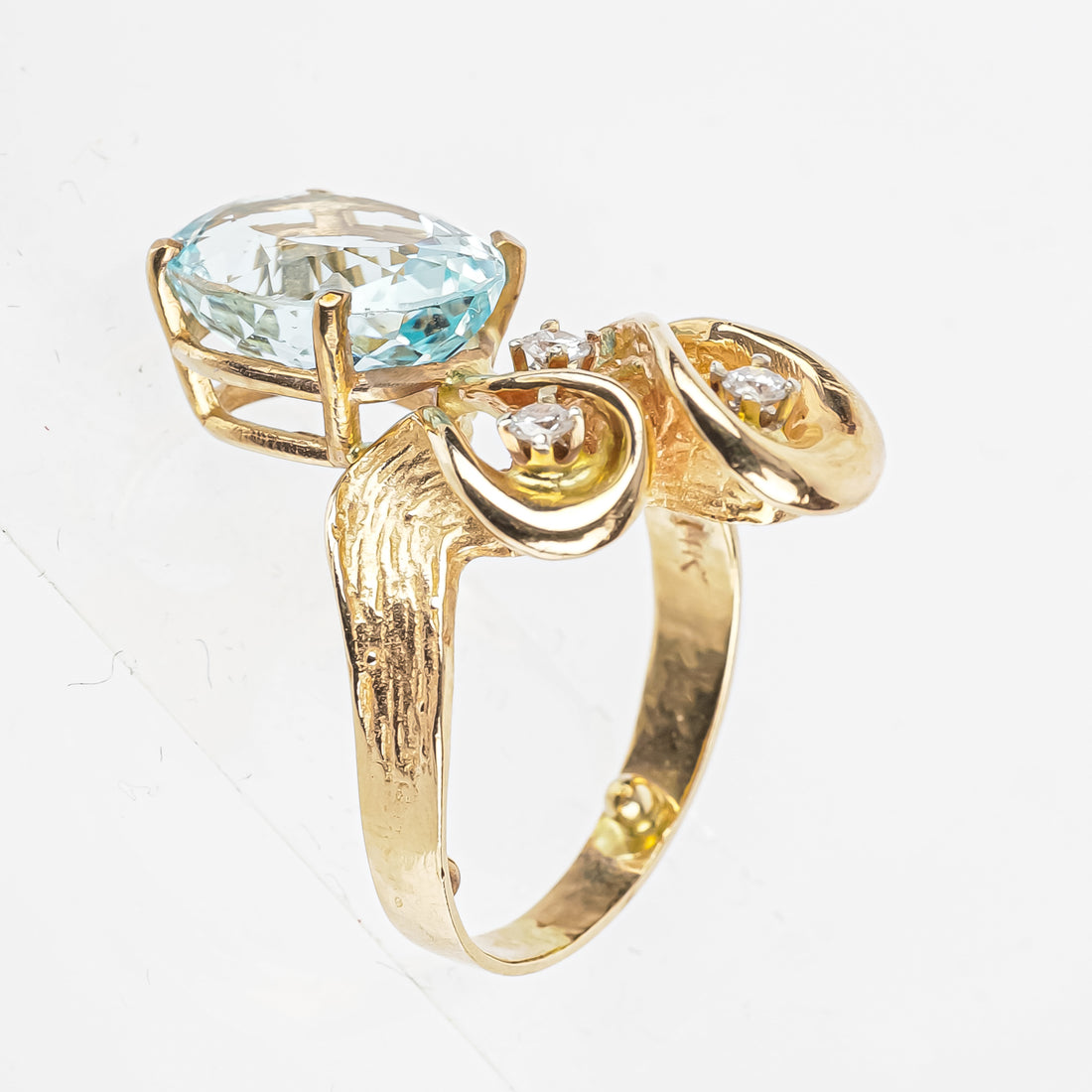14K Yellow Gold Aquamarine And Diamond Wave Ring