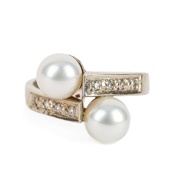 14K White Gold Pearl Diamond Bypass Ring