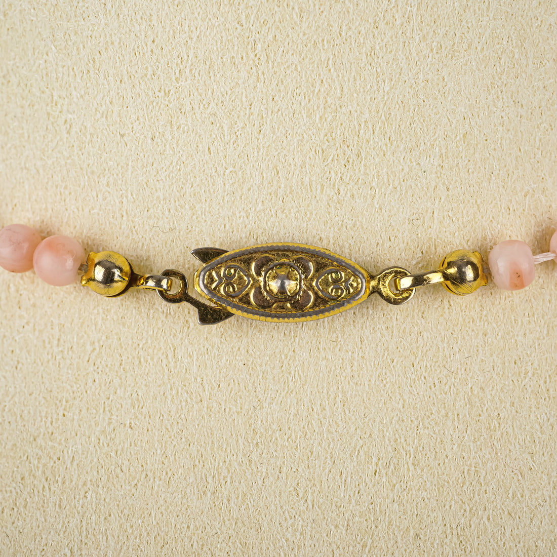 Graduated Coral Bead Necklace
