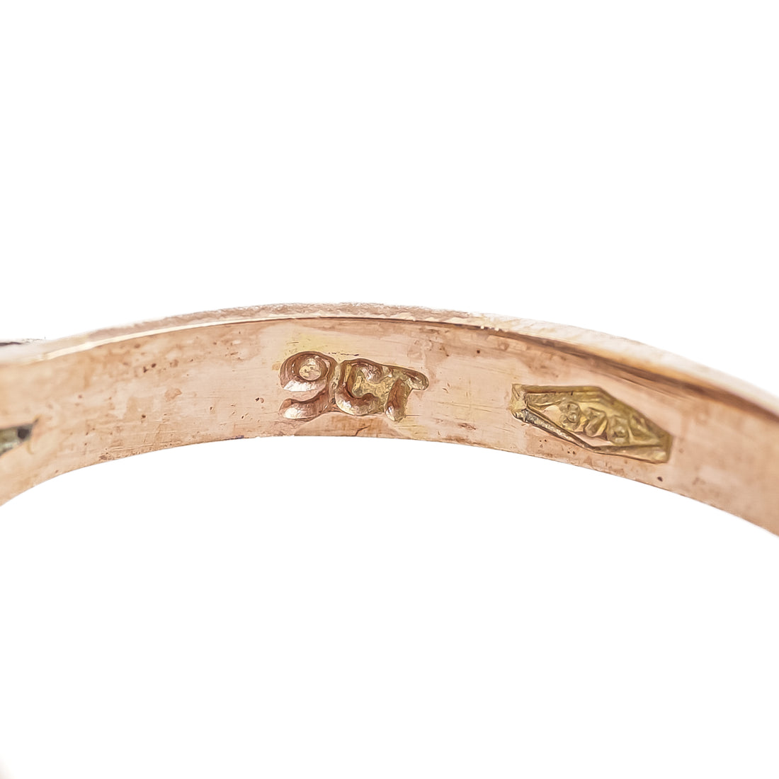 9K Yellow Gold Opal & Diamond Ring