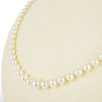 14K White Gold Graduated Pearl Necklace
