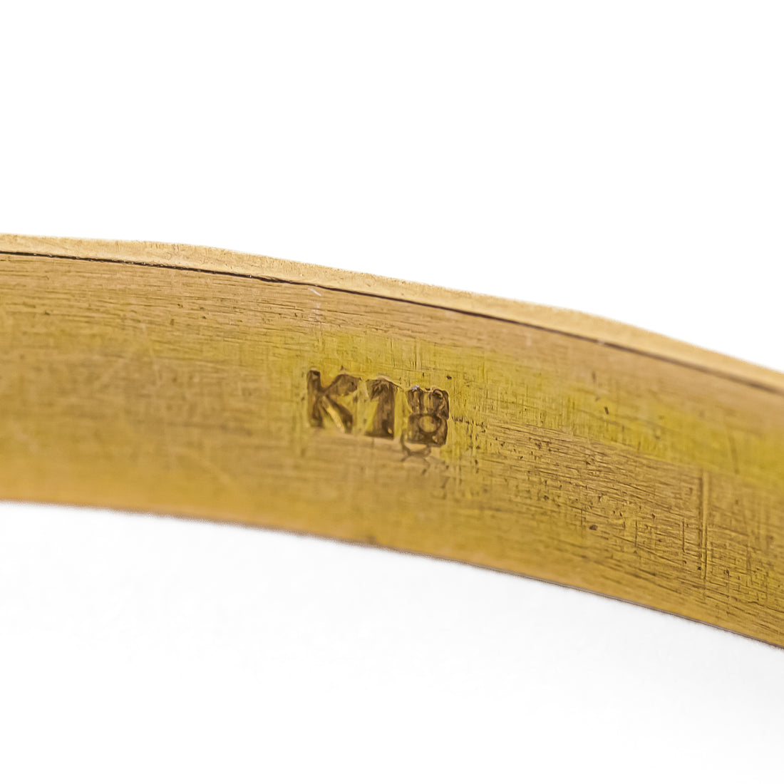 18K Yellow Gold Faceted Bangle